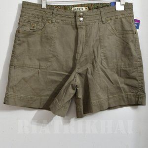 Dakota Blue Women's Short Mid Rise with Pockets Flap with Button